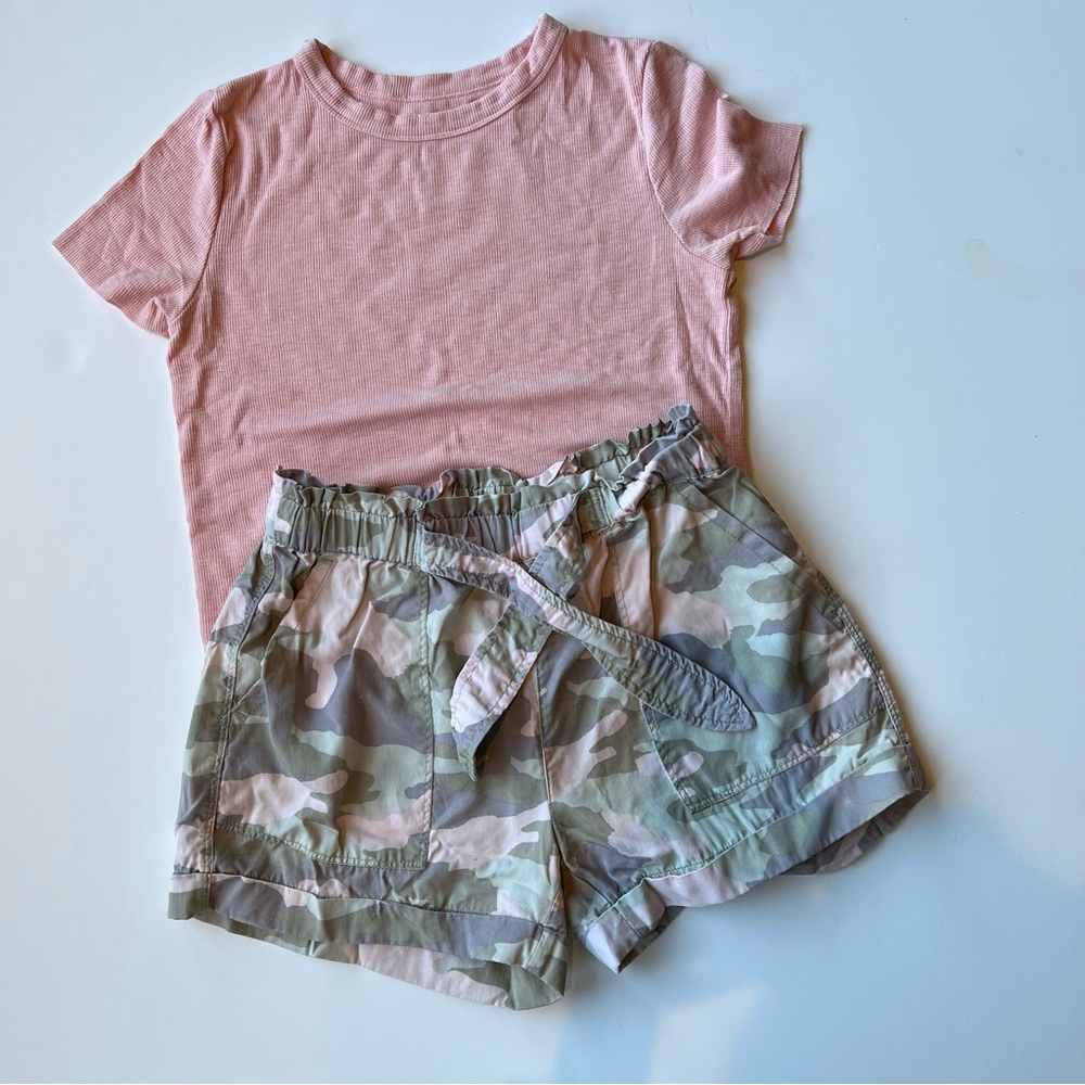 Aerie Cammo shorts BUNDLE size xs elastic waist shorts with pink t-shirt…
